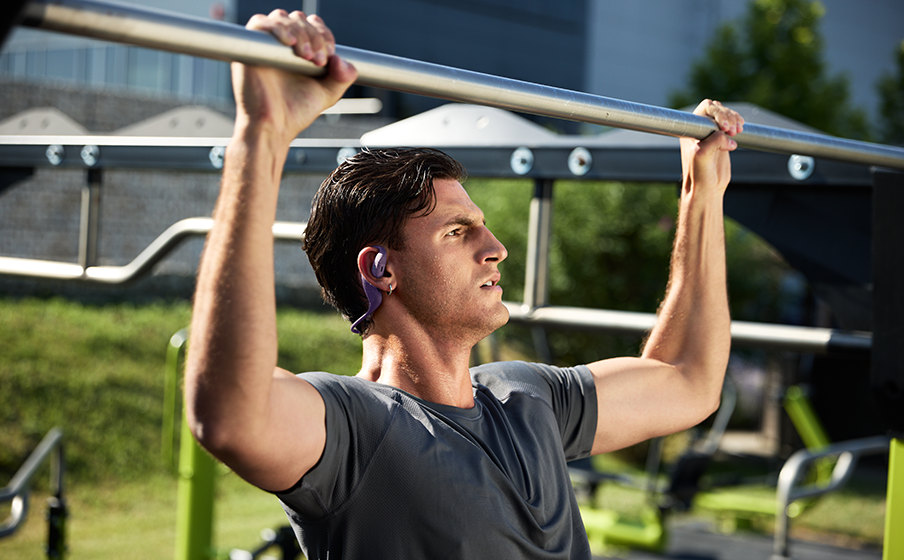 JBL Endurance Pace Cuffie Sportive Open-Ear con Bluetooth, Grigio/Nero JBL Endurance Pace Cuffie Sportive Open-Ear con Bluetooth, Grigio/Nero